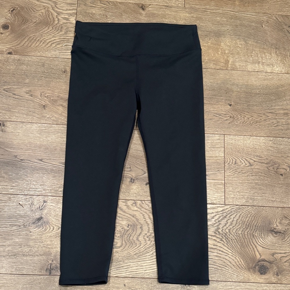 Fabletics Mid-Rise Athletic Leggings - Size XS (US 4)